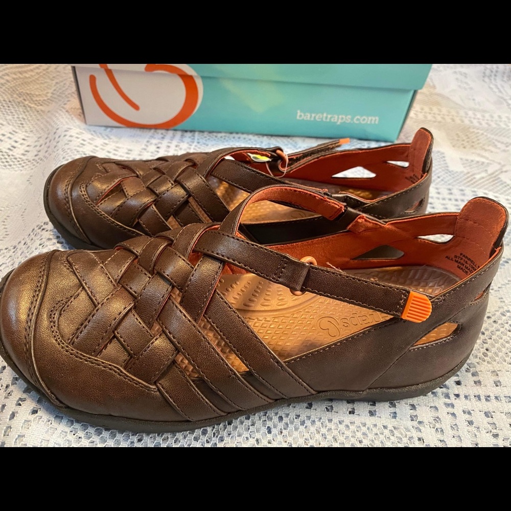 Bare Traps Women Farrell ClosedToe Casual Sport Sandals Dark Brown 5.5 B